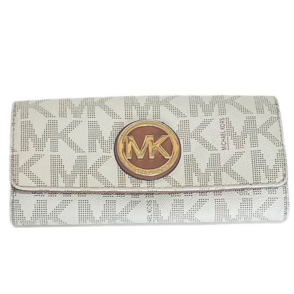 Michael Kors Handbags - Michael Kors Cream/Brown/Gold Wallet w/10 Card Slot & Zip Pocket Storage